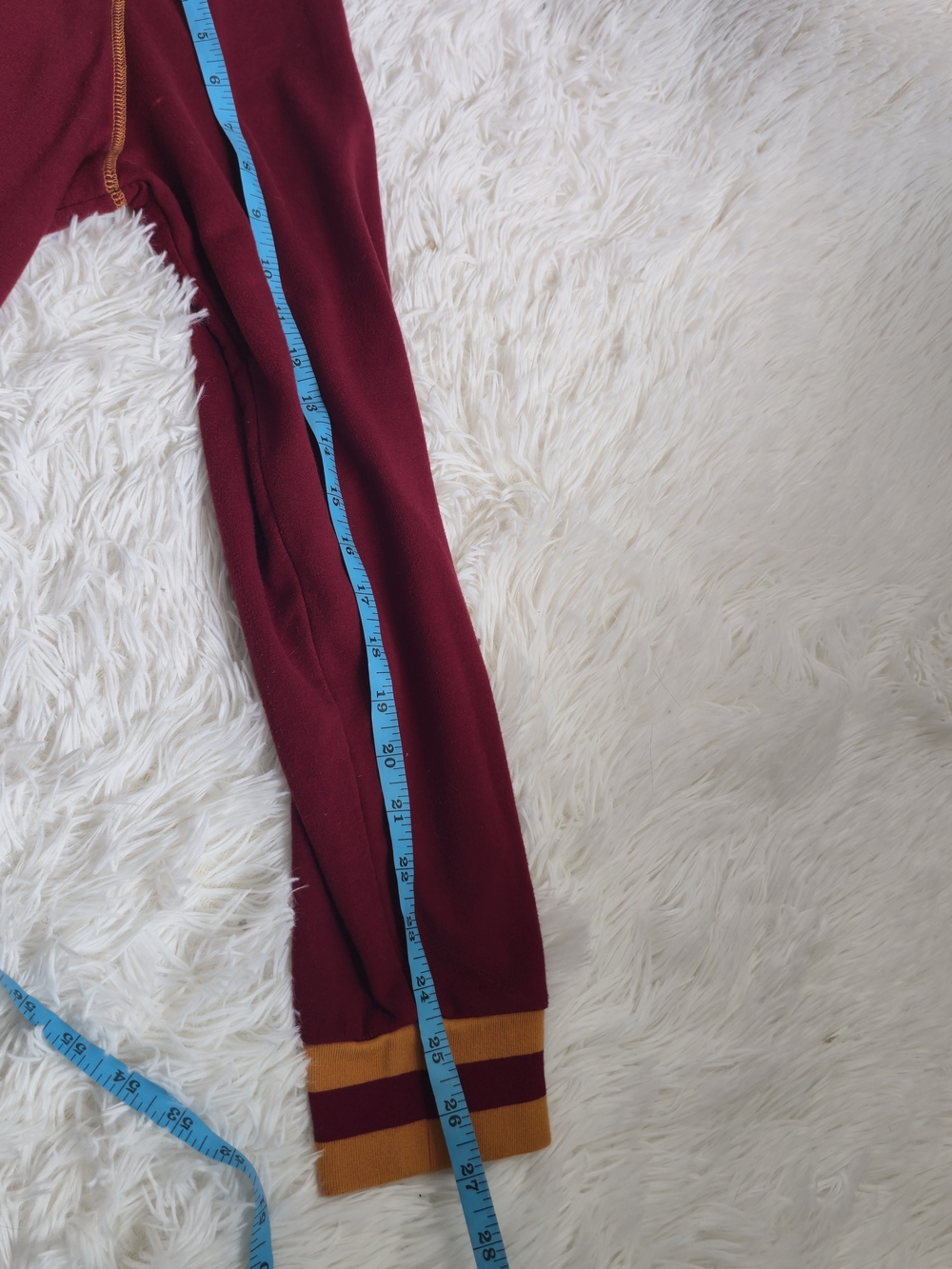 Harry‎ Potter Gryffindor Red And Gold Crewneck Sweatshirt - Picture 10 of 11